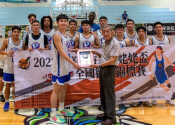 漾新聞|獻身籃壇40餘載培養國手無數 「劉姥姥」劉錦池獲終身成就獎 謝元愷最佳新秀運動員「傑出獎」