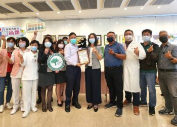 漾新聞|壽山動物園守護動物健康再升級 獲贈超音波掃描儀為動物健康把關