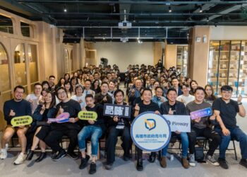 漾新聞|青年局邀喬瑟夫「品味解答生活節」與局長張以理幽默對談為青年解惑