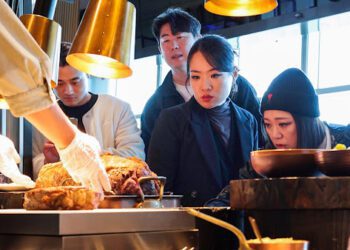 「黑白大廚-白湯匙」鄭智善新增功力 七秒半黃金21摺「小籠湯包」挑戰過關