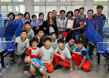 漾新聞|中山國小桌球隊傳愛偏鄉 送美濃中壇國小桌球設備