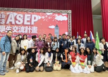 漾新聞|亞洲學生交流計畫在高雄 齊聚6國逾700位師生全英語探討人權議題