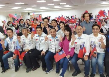 漾新聞|剩最後一個月 侯友宜大車拼最後一哩路從高雄開始團結一定勝選 籲全民「起聖帝(發脾氣)下架民進黨