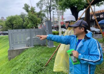 漾新聞|杜蘇芮帶強風大雨 林智鴻偕同里長巡查籲注意道路安全