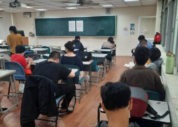 漾新聞|大學學測高雄左營高中考區數學A發生提前1分鐘結束鈴誤響烏龍