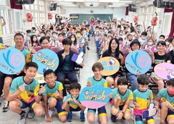 漾新聞|小鐵人新甲國小首映會150師生熱情參與拍攝入鏡