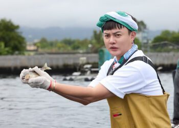 《瓜田冠軍的誕生》農遊變災難？許富凱被9,000隻香魚逼瘋 現場崩潰求放過！