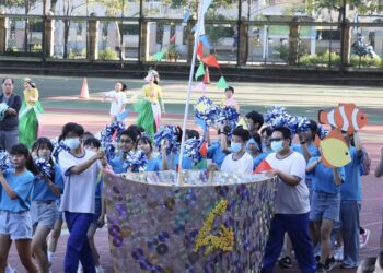 漾新聞|鑽石船進「港」千片回收光碟打造65永續校慶