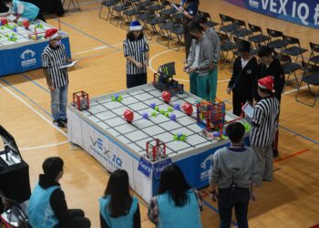 VEX機器人賽事-科技城盃竹縣開幕　為選手赴美世界賽鋪路