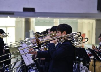 玉川學園吹奏樂部與北興國中管樂班交流　黃敏惠開嗓歡唱展現台日友好情誼