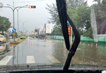 海葵颱風／花蓮大雨不斷！ 新城鄉市區慘變小河.玉成橋溪水暴漲