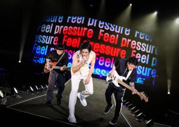 張哲瀚中國香港站火熱開唱 與歌迷同唱《中國人》迎新年