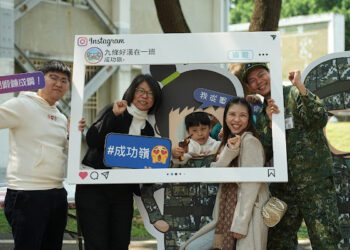 軍中必備小物 《九條好漢》孫綻怕擾鄰發耳塞 阿夫愛上軍中內褲