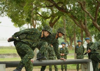 撕星二代標籤  林亭翰《九條好漢》揭露真實自己  數度感性淚崩