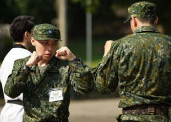 顏佑庭《九條好漢在一班》壓力爆表   靠陶晶瑩鼓勵找回自信
