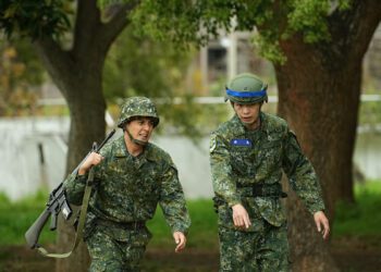 嘻嘻哈哈是保護色 曾子余《九條好漢》爆哭後自在做自己