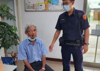 失智老翁遭報失蹤 後湖暖警助其返家