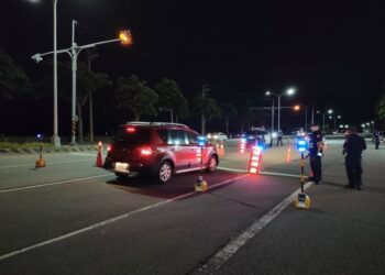 中市大甲警鐵砧山地區執行「環、警、監」強力取締改裝噪音車