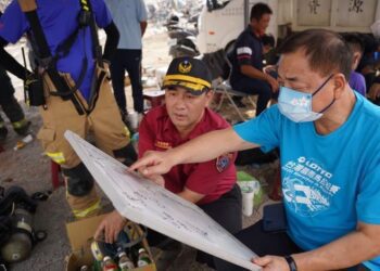 新豐掩埋場殘火處理 140餘名警、義消持續投入防悶燒