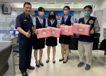 佳警與銀行聯手5月份成功攔阻516餘萬元