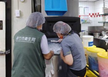 炎炎夏日食得安心！ 竹市衛生局為市民把關 抽驗市售飲冰品全數合格