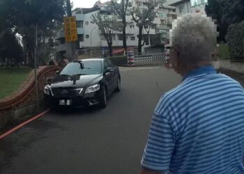 老翁誤認汽車遭竊 公園警眼尖迅速尋回