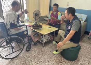 「阿公你泡的茶怎會這麼好喝」 獨居老人笑開懷 南警五分局結合優質宮廟做公益