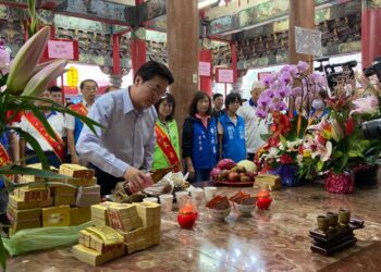 大墓公中元祭典 劉和然副市長參拜祈福