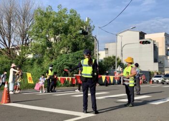 開學首日南警總動員啟動「護童專案」 守護學童安全