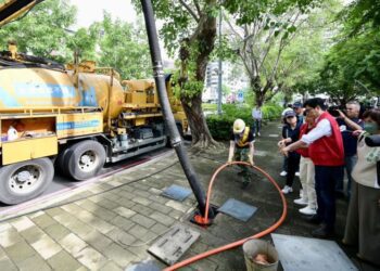 海葵來襲高市防颱一級開設  陳其邁市長視察防汛設施、要求全面戒備
