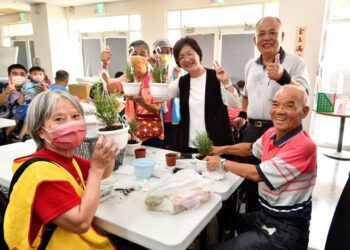 月圓中秋 共享美好 彰化身障朋友提前過中秋