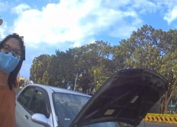 車輛拋錨紅線轉彎處 北門暖警協助排除