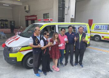 對家鄉貢獻一點力量 南投縣府獲贈救護車1輛