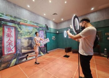 老兵「照」過來，金門照相館展現舊時光