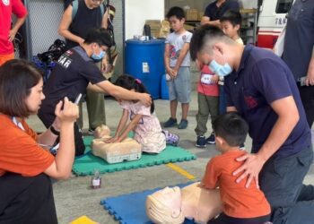 防災從小開始做起！花蓮福園星星國新生命小組教會參訪消防局
