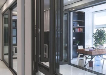 鄰居再吵也不怕 新北土城鋁門窗專家 隔音氣密窗帶來寧靜生活