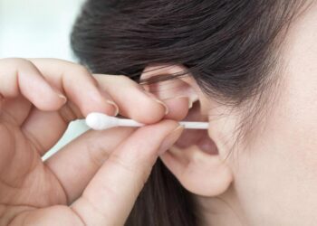 還在亂挖耳朵嗎？新北新莊采耳專業耳道清潔擺脫耳朵油膩悶塞感