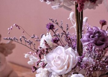 高雄花藝課程推薦 苓雅區絕美客製花禮花束 打造專屬生活儀式感