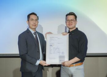 Simmpo 獲德國萊因 90% 藍光衰減認證 打造高標護眼體驗