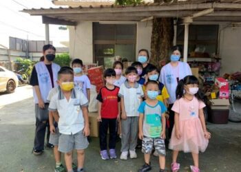 許承睿親赴花蓮馬太鞍溪災區援助重建