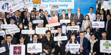 經濟部攜手國科會 MEDICA亮相 工研院簽約比利時 推動智慧醫療晶片技術合作