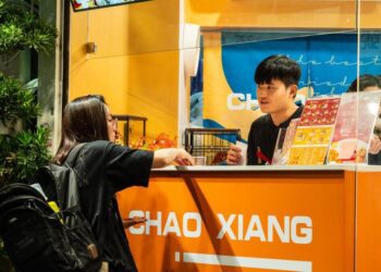 【新竹美食】隱身東區巷弄炸雞黑馬 推出創意漢堡掀起話題