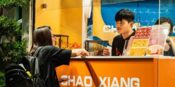 【新竹美食】隱身東區巷弄炸雞黑馬 推出創意漢堡掀起話題