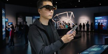 工研院攜手錼創、追風 打造首款Micro LED AI智慧眼鏡