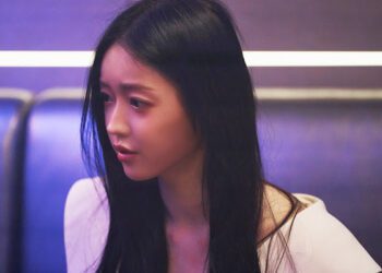 韓團女神YooA首登銀幕爆粗口 《末路雙嬌》女星火爆演技炸現場