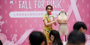 《何百芮的地獄戀曲》 瑤瑤挑戰「與乳房對戲」 自由發揮無極限!