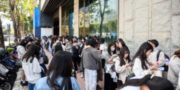 雙向奔赴的愛！ARKis 週年盛典圓滿落幕 數百粉絲塞爆會場 淚海中許下四季之約