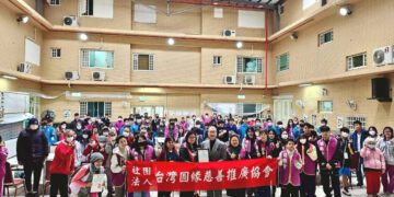 圓緣會攜手皇順國際與永平高中 點亮老憨兒無筆彩繪