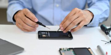 新竹東區手機維修 二手機買賣＋維修 流程透明更安心