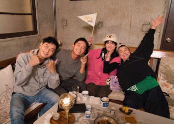 全裸泡湯遇粉聊不停！林美秀坦言好尷尬